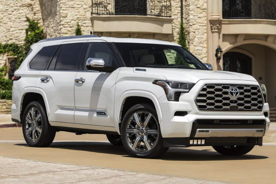 Toyota Sequoia 4dr SUV